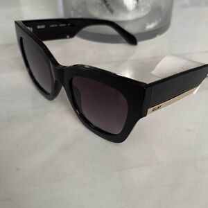 By the way style quay sun glasses black, and gold